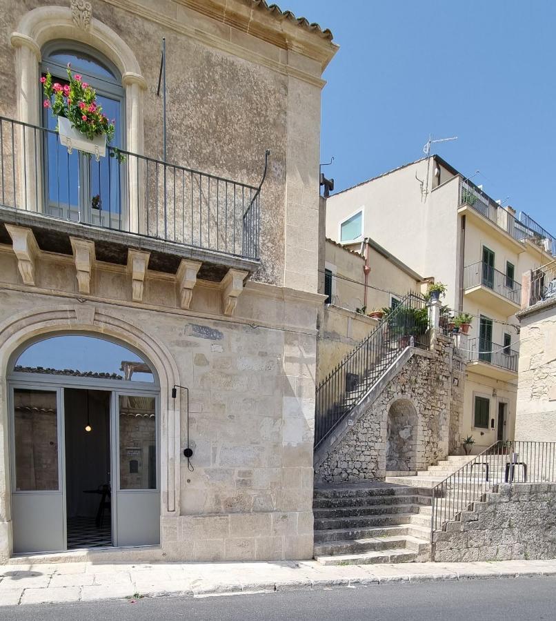 Super Giu Apartment Ragusa Exterior foto