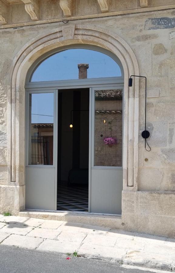 Super Giu Apartment Ragusa Exterior foto