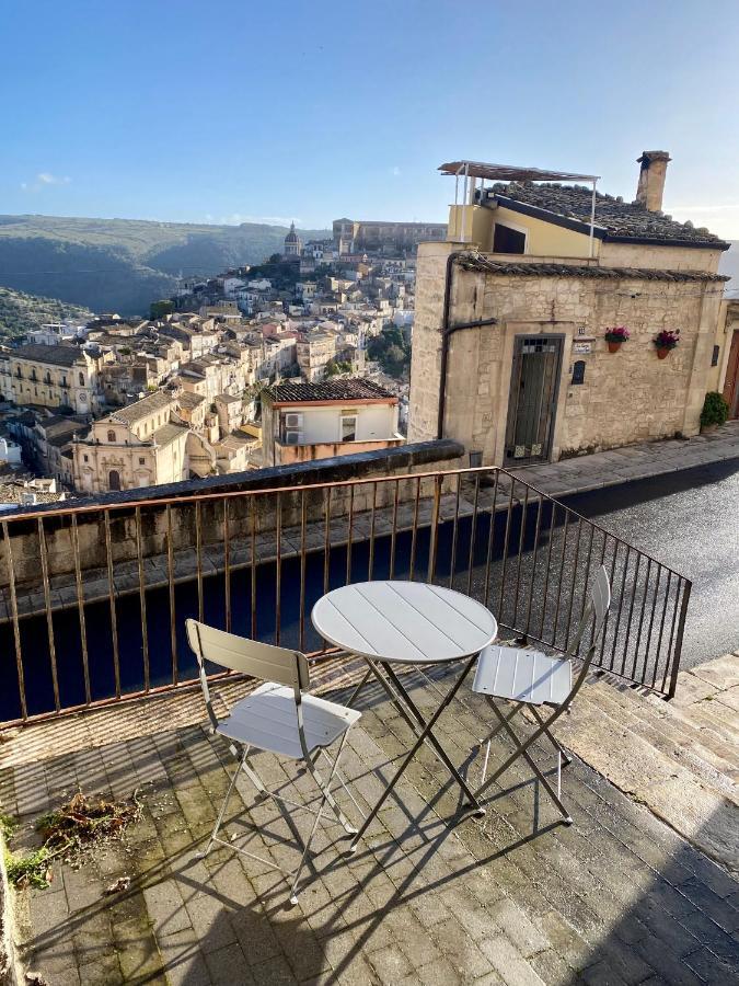 Super Giu Apartment Ragusa Exterior foto
