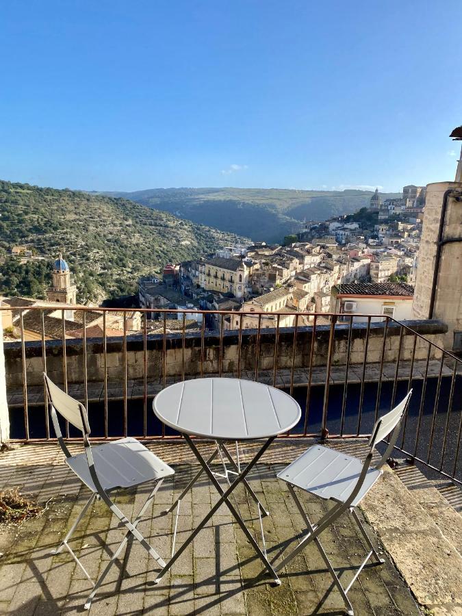 Super Giu Apartment Ragusa Exterior foto